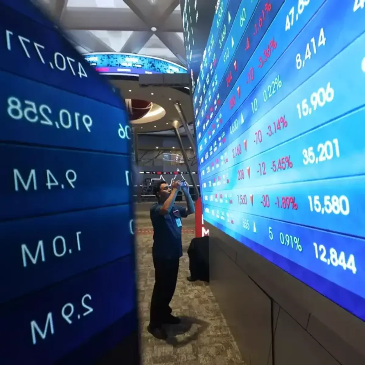 Saham Panin Financial Melonjak 11 Persen dalam Sepekan